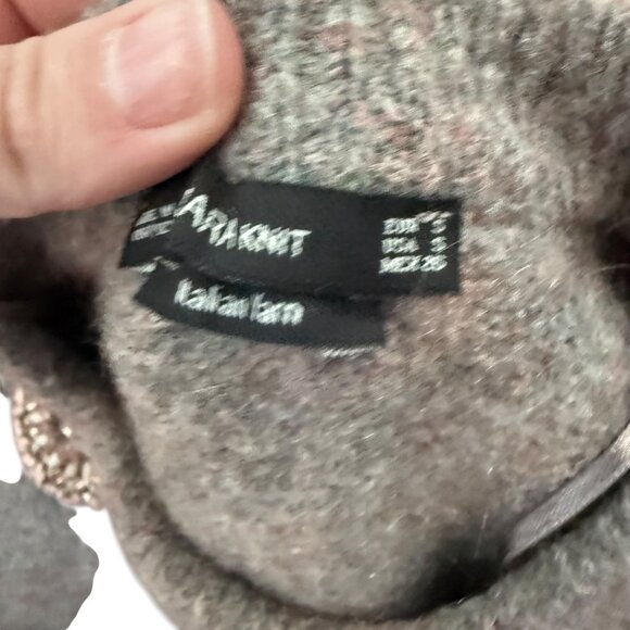 ZARA SOFT KNIT CREWNECK SWEATER SIZE Small Beaded APPLIQUE Italian yarn - Picture 9 of 12